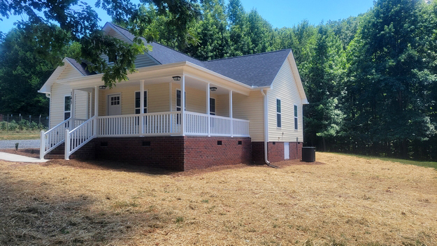 143 COX RD 01 143 COX RD 01